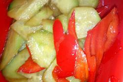 独家黄瓜炒甜椒
