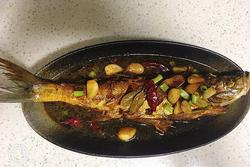 独家红烧翘嘴鲢