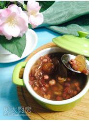 红豆薏仁桂圆养颜汤