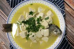 鲫鱼豆腐汤