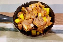 土豆烧排骨