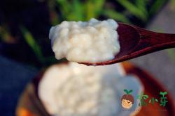 宝宝辅食:奶香藜麦挤挤面