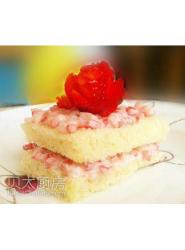草莓酸奶三明治