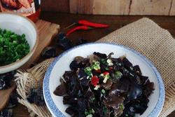 凉拌黑木耳