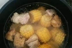 玉米排骨汤