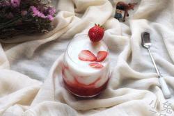 草莓奶昔