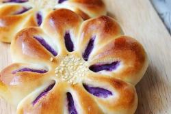 紫薯花朵面包