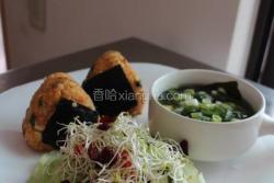 泡菜鲔鱼三角饭团