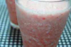 草莓凤梨汁