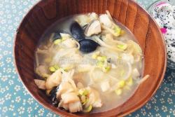 鳕鱼香菇豆芽汤