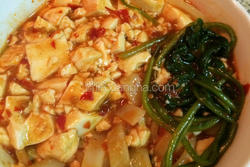 麻婆豆腐刀削面