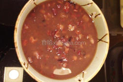 红豆薏仁紫米汤