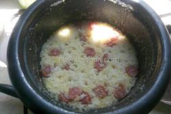 腊肠大米小米焖饭