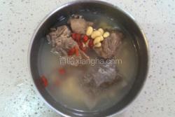 牛蒡排骨黄黄豆汤