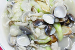 蛤蜊丝瓜双菇