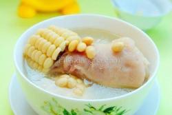 玉米猪手黄豆汤
