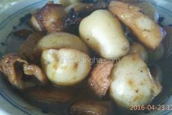 红烧肉炖土豆