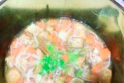 婴幼儿食谱:银鱼豆腐胡萝卜汤