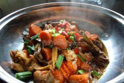 干锅鸡炖胡萝卜
