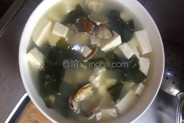 蛤蜊豆腐海带汤