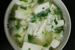 蟹肉荠菜豆腐汤