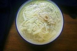 金针菇瘦肉清汤