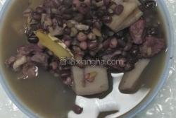 小红豆薏米莲藕汤