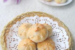 烤豆沙包