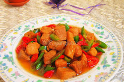 双椒炒肉丁