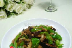 青椒香菇炒五花肉