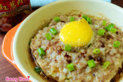 电锅蒸古早味肉饼