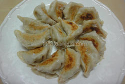 韭黄三饺