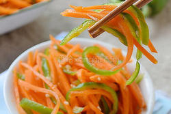 凉拌胡萝卜丝