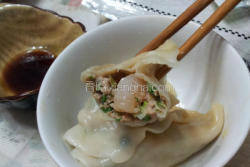 芹菜猪肉虾仁水饺