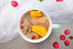 竹荪玉米排骨汤