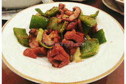 葱爆沙茶鸡腿肉