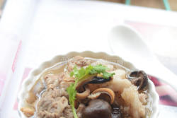 目鱼香菇排骨汤