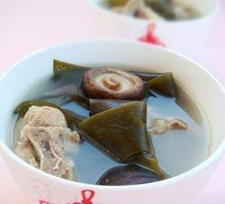 海带排骨汤