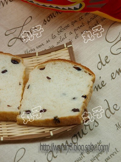 蛋白葡萄干吐司