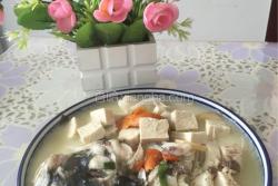 香鲜鱼头豆腐汤