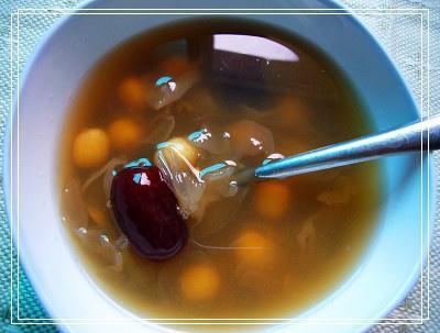 银耳莲子绿豆汤