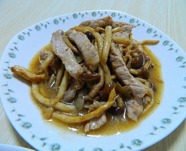 茶树菇炒猪柳