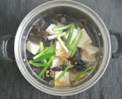 木耳豆腐汤