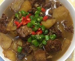 土豆烧鸡块