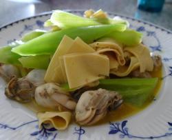 海蛎尖椒干豆腐