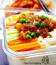 韩式炸酱面