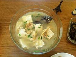 鲫鱼豆腐汤