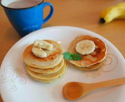 Banana Pancake ❤ Banana Milkshake