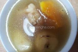 猪蹄青木瓜荸荠眉豆汤