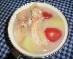 西红柿土豆金丝鱼汤